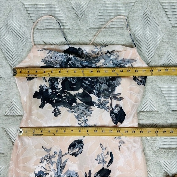 Lulus x ASTR the Label Dress Medium Lynette Blush Floral Print Midi Slip NWT - Picture 11 of 17